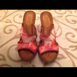 Born Tropical Print Sandals